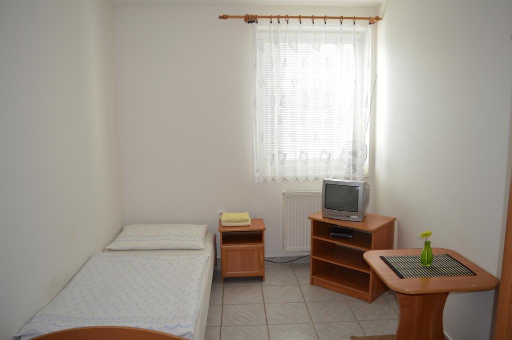 Davi Penzion & Bowling Rožňava Habitación foto